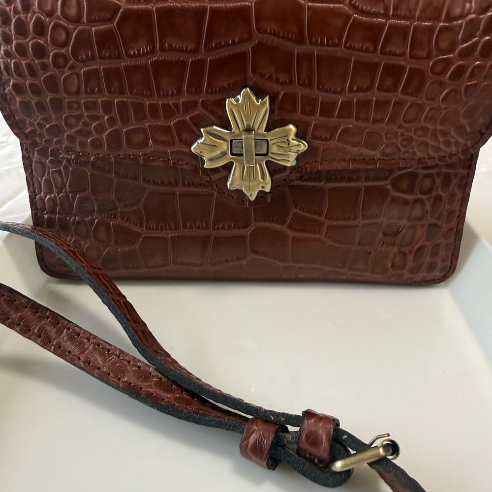 Patricia Nash Brown Croc-Embossed Crossbody Bag turn lock flap purse - Picture 3 of 12